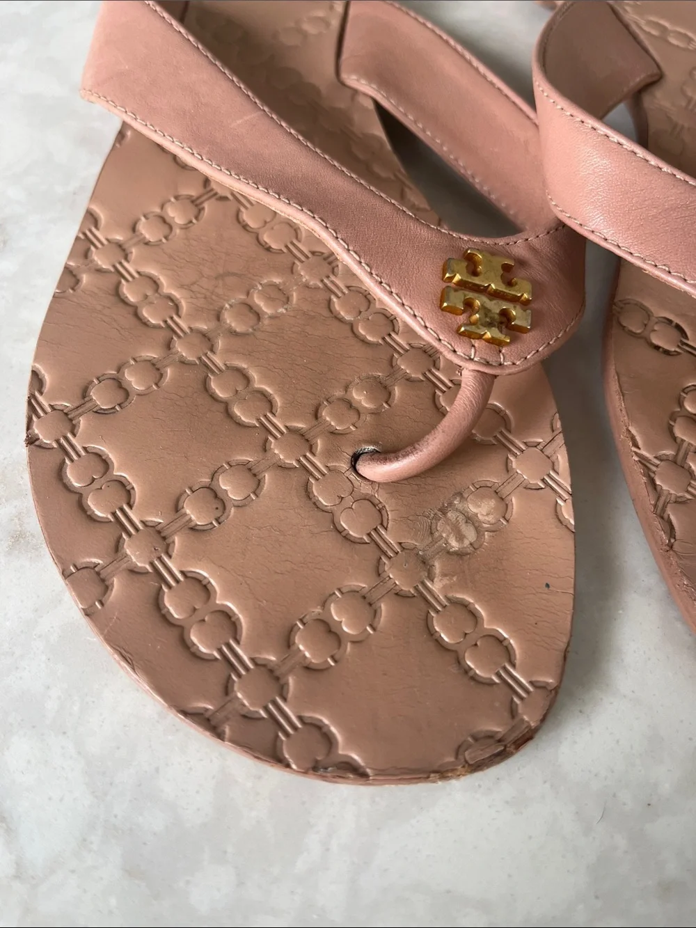 Tory Burch Leather Thong Sandals in Blush Pink - size 7.5